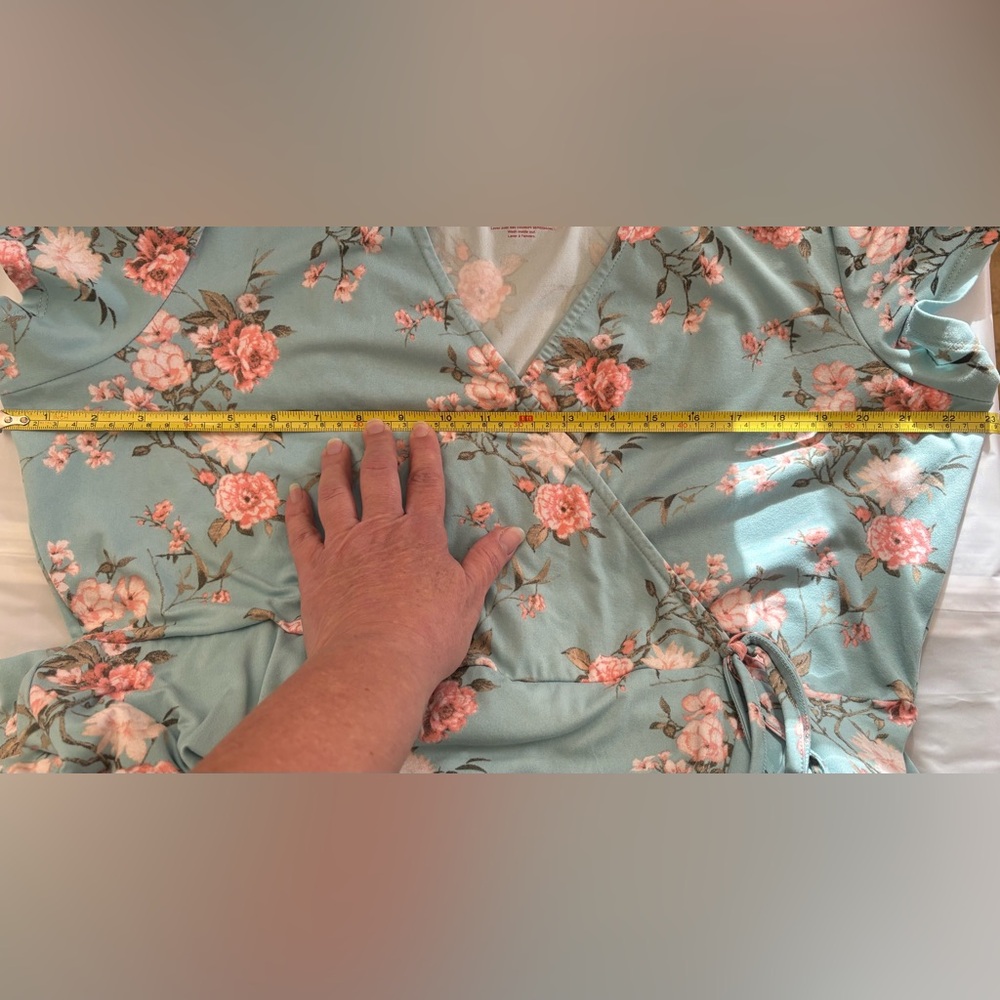 Ilya Long Maxi Dress Mint w/ Floral pattern Short sleeve Faux Wrap Soft Size 1X - Picture 8 of 11